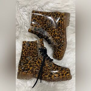Henry Ferrera leopard lace up rain boots. Size 8.